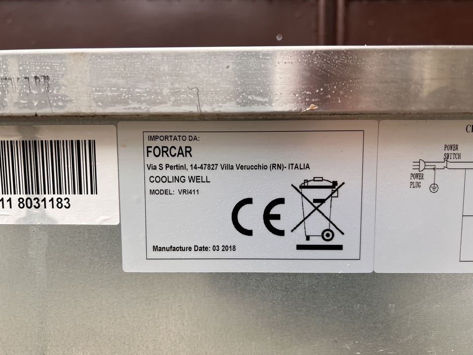 Vitrina rece fastfood