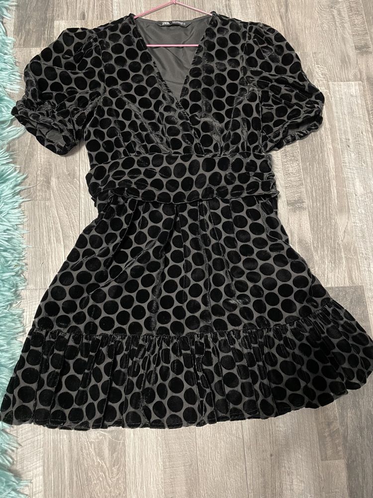 Rochie Zara catifea Marime 36