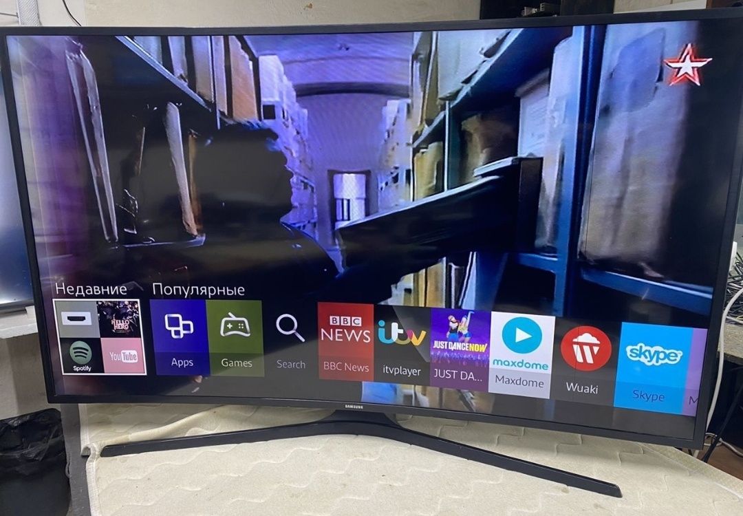 Телевизор Samsung изогнутый 4к  50 дюймов Smart TV