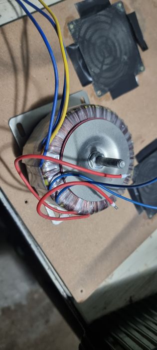 Transformator toroidal 2x17v, 6v