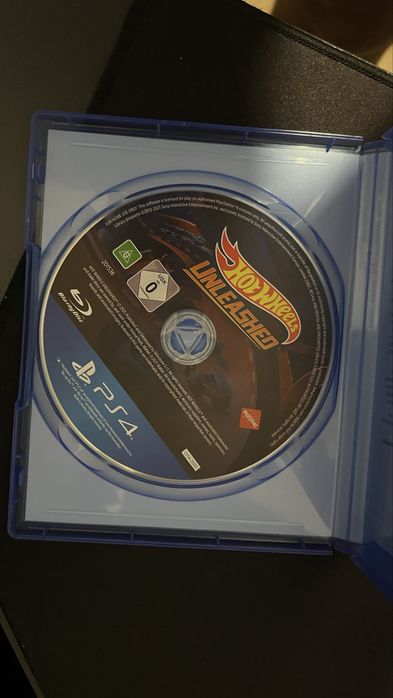 Vând Discurie de PS4