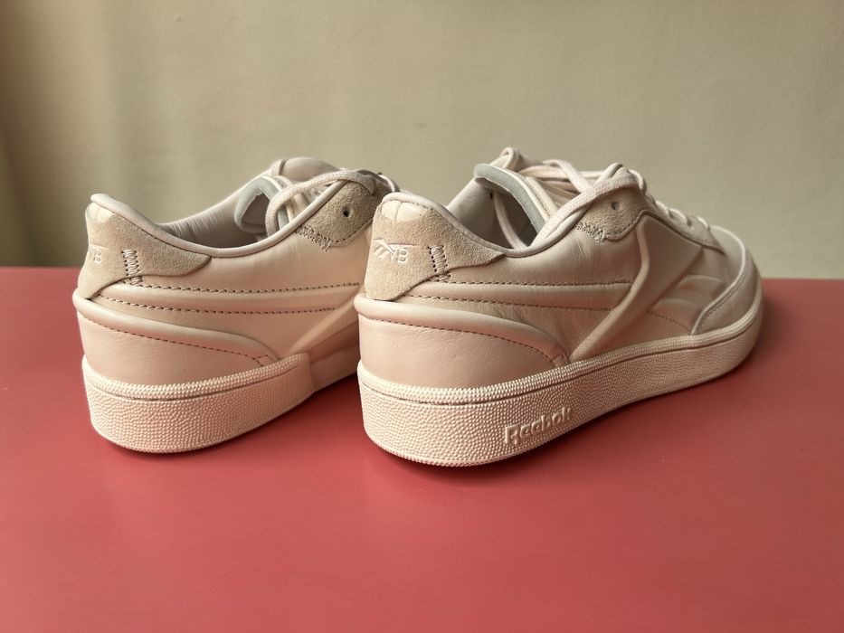 Reebok Victoria Beckham Club C marimea 40.5