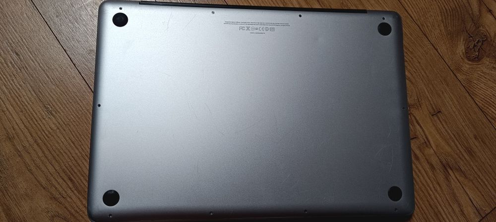 MacBook Pro Late 2011 A1286 SSD 16 GB RAM