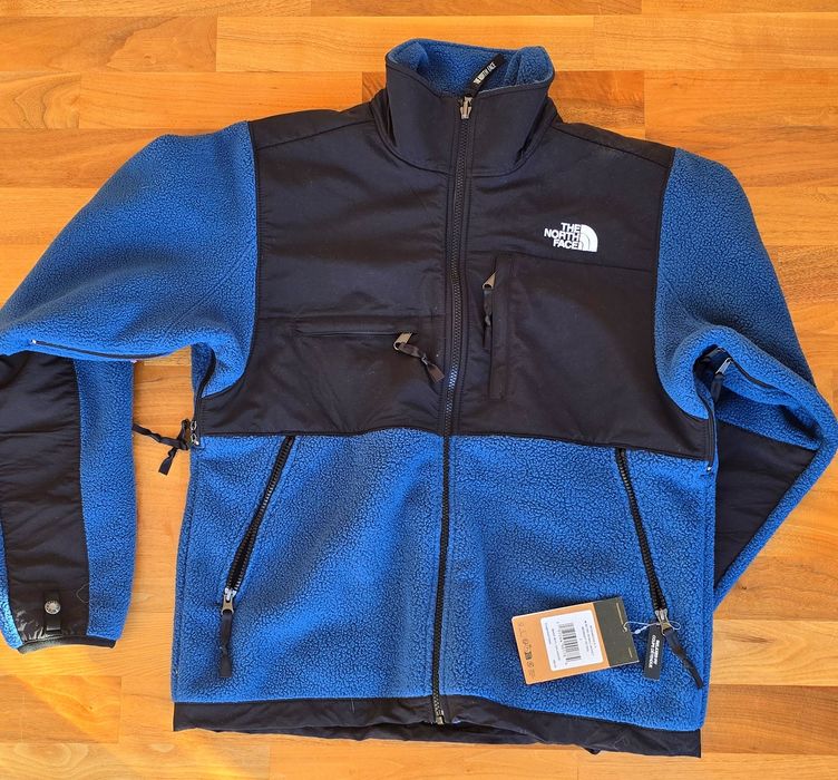 Geaca ,bluza ,puff North Face 
MIDNIGHT PETROL
S M
M RETRO DEN