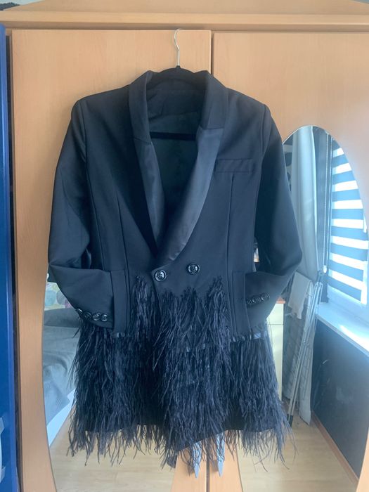 Черно сако с пера
