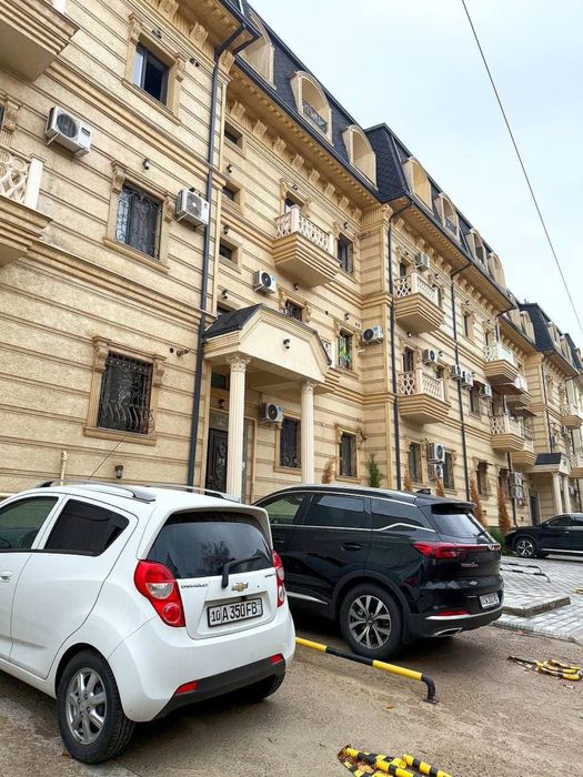 Новостройка Буз-2 Пойтах Автосалон 3/2/5 92 м2 коробка