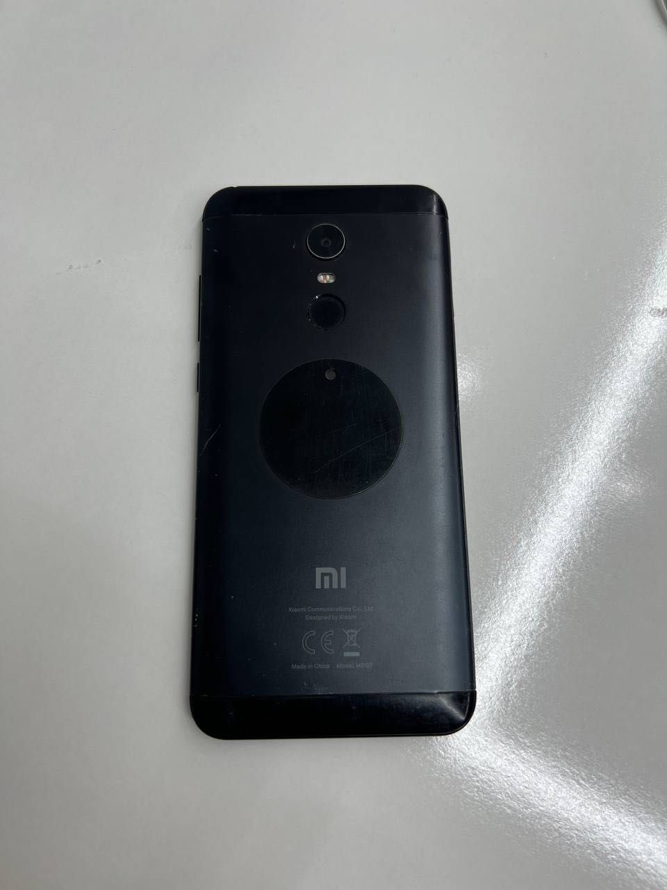 Телефоны Redmi, Xiaomi, Huawei