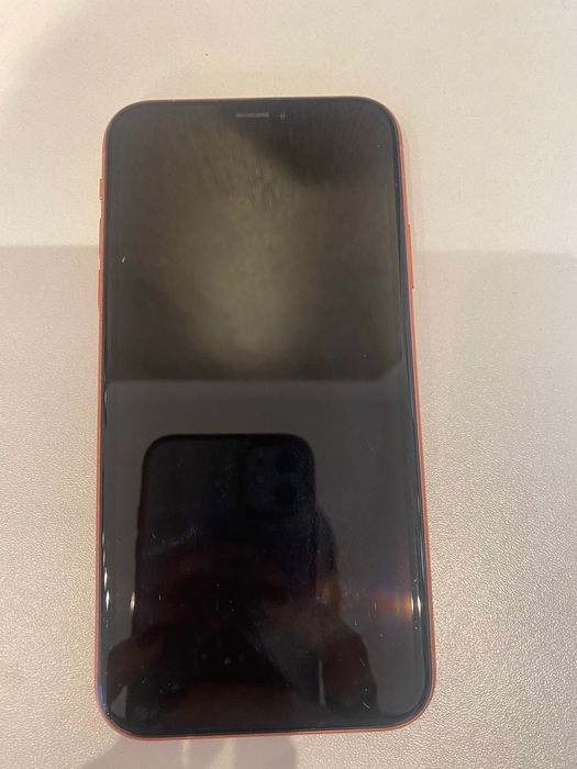 Vand iphon XR cu 600 ron
