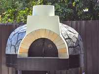 Cuptor de pizza pe lemne