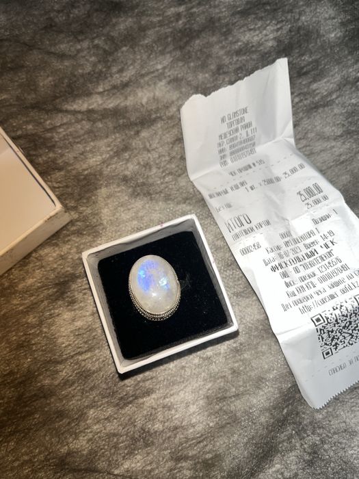 Кольцо лунный камень