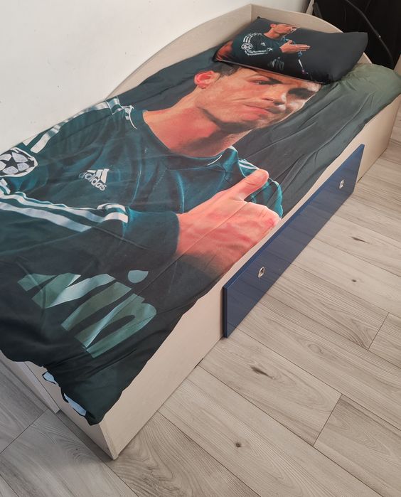 Pat o persoană  90/200