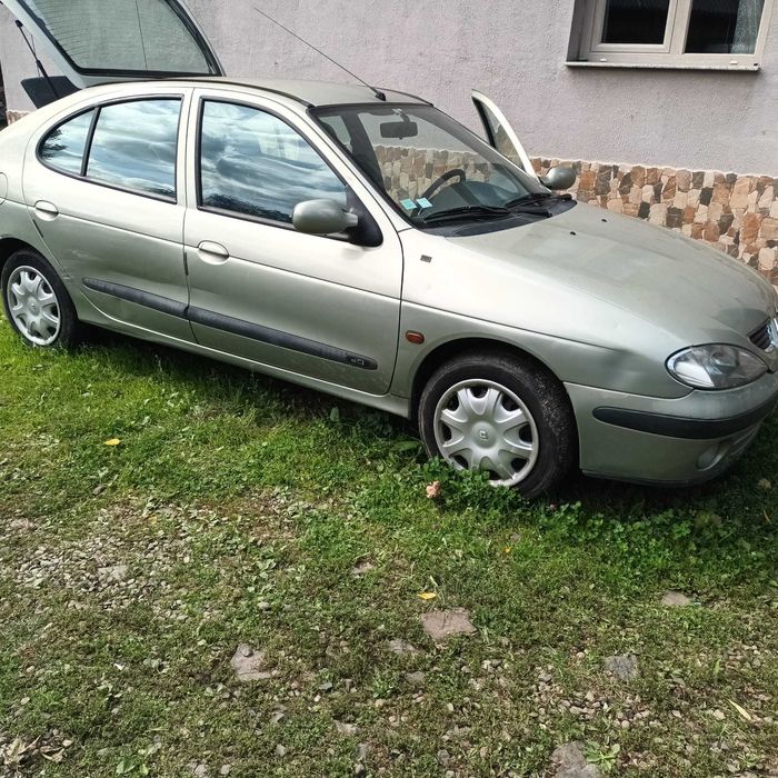 Vând Renault-Megane