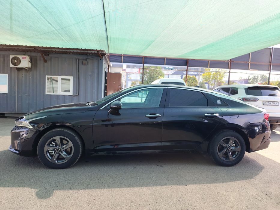 Kia K5  2023  yil