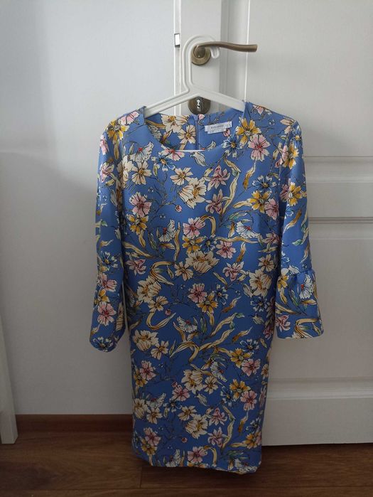 Vand rochie RESERVED, marimea 36