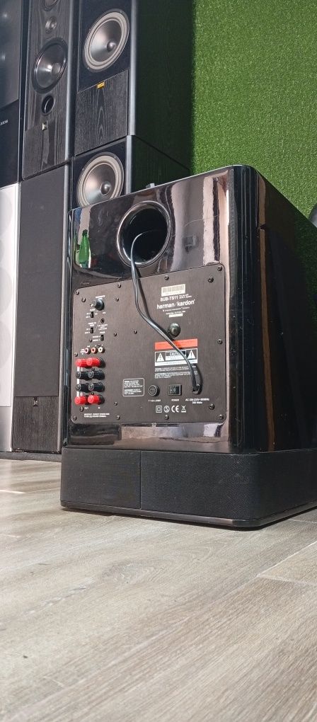Активен субуфер HARMAN KARDON TS-11