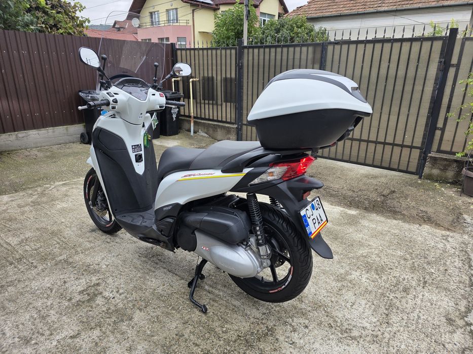 Vand Honda SH 300 ABS