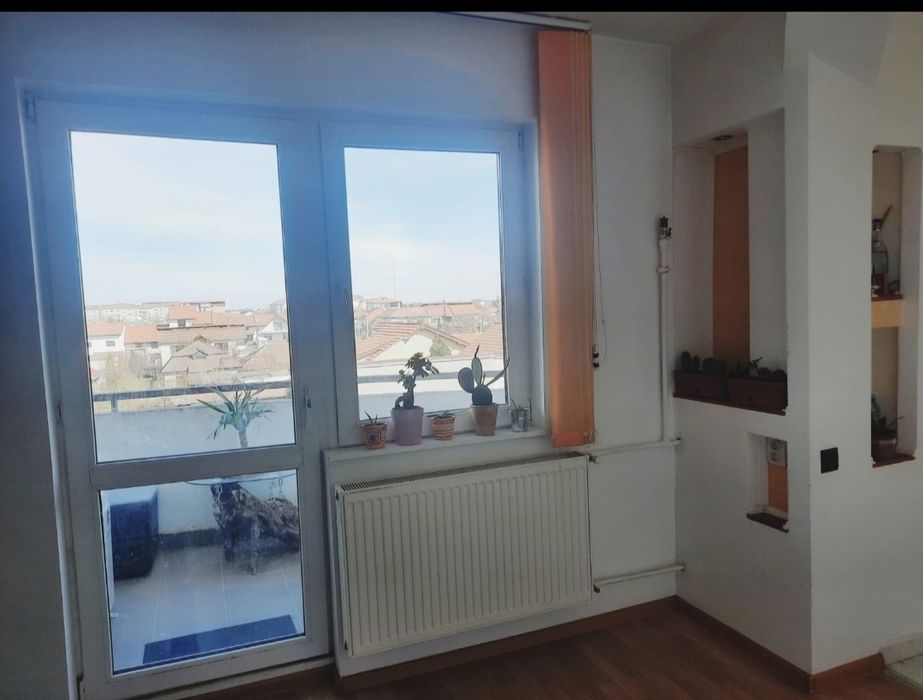 Proprietar, închiriez apartament cu 2 camere