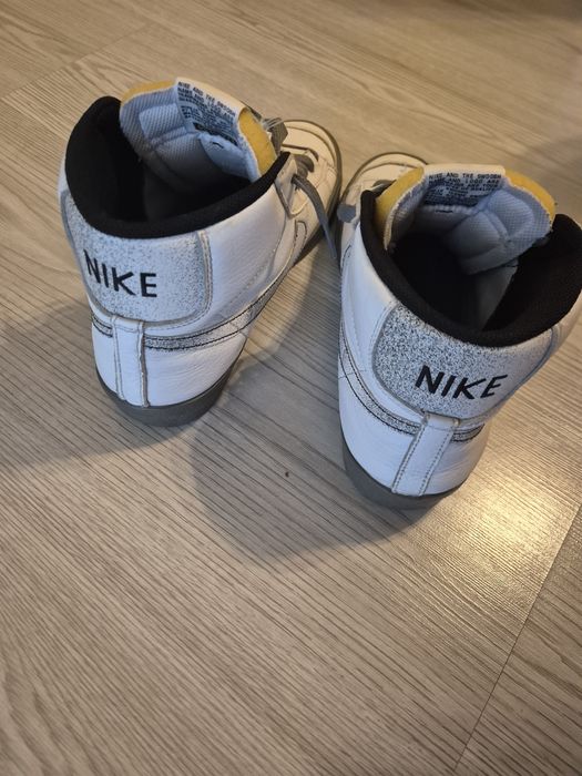 Nike Blazer Mid '77