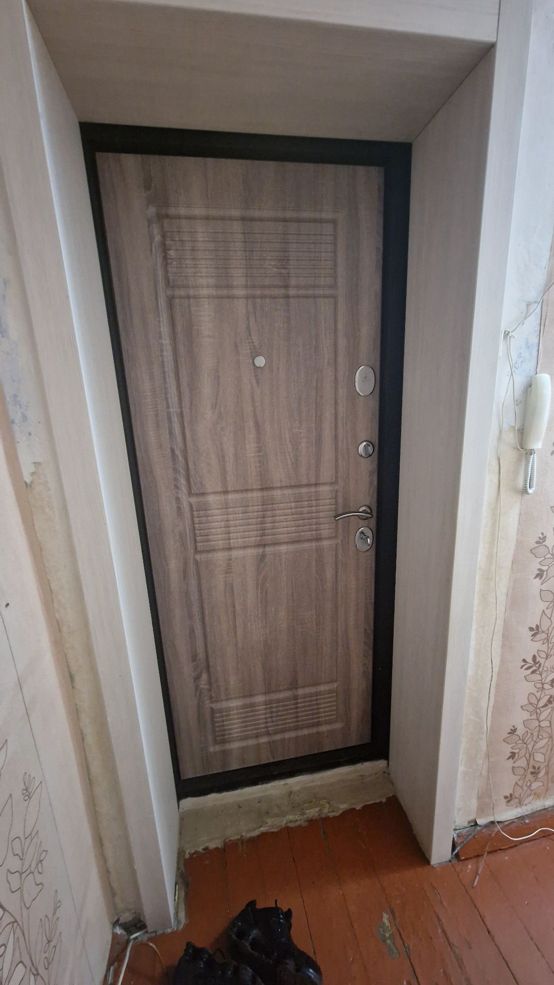 Продам "хрущёвку" около 5-й школы