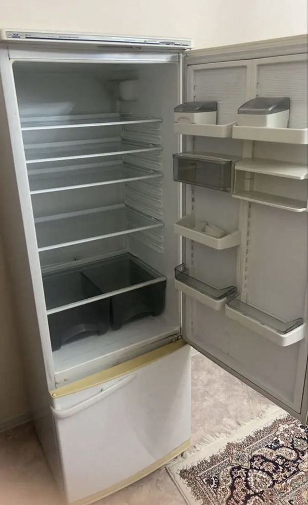 Продам холодильник в рабочем состоянии!!!