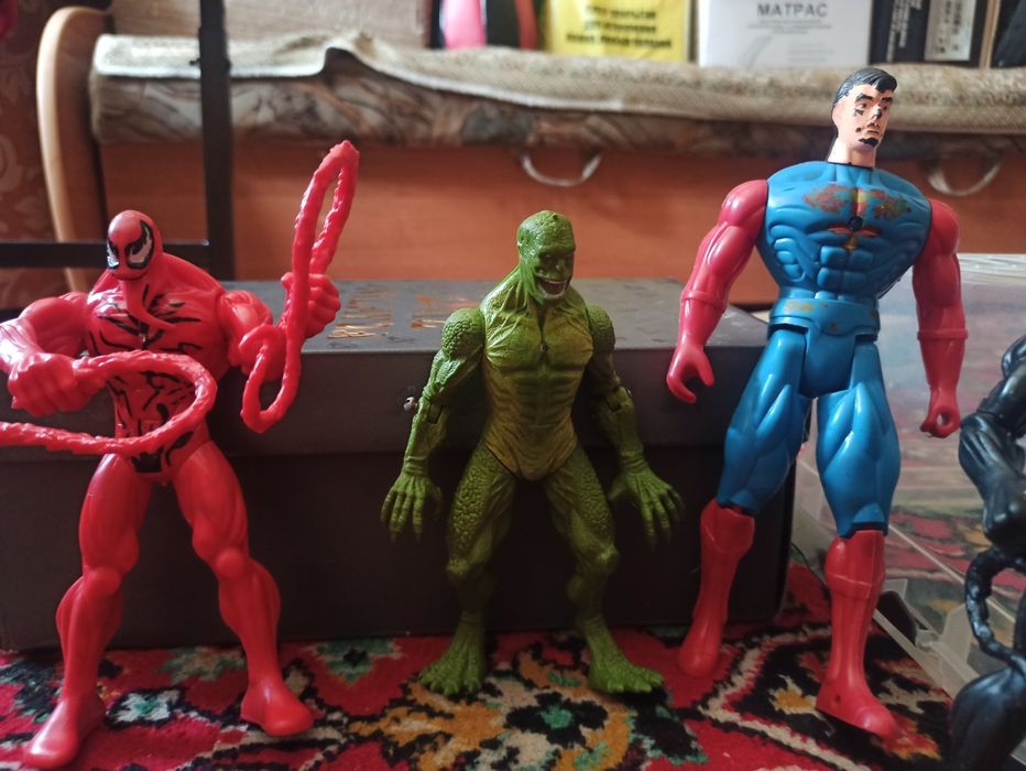 Продам набор Marvel