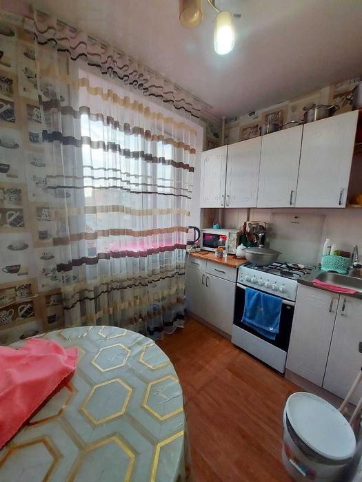 `Продам 4 комн квартиру в Сортировке, 3/5 этаж, дом кирпичный теплый