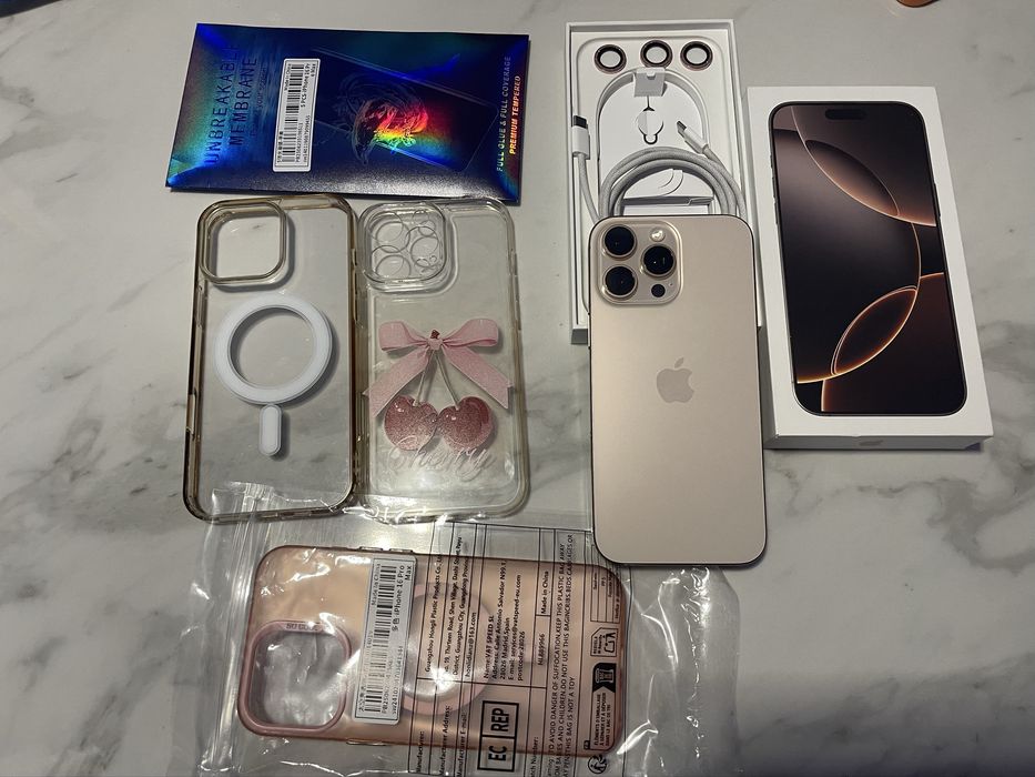 Iphone 16 pro max Desert Titanium