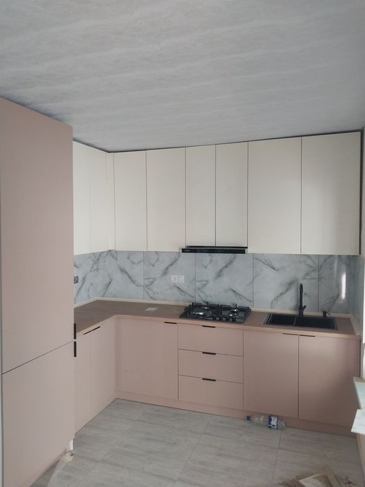 Мебель сиз хохлаган размерда ясаб берамиз  сифат ва тез