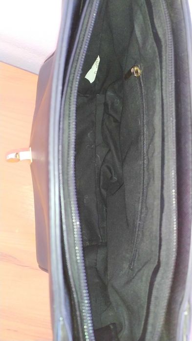 Стилна дамска чанта