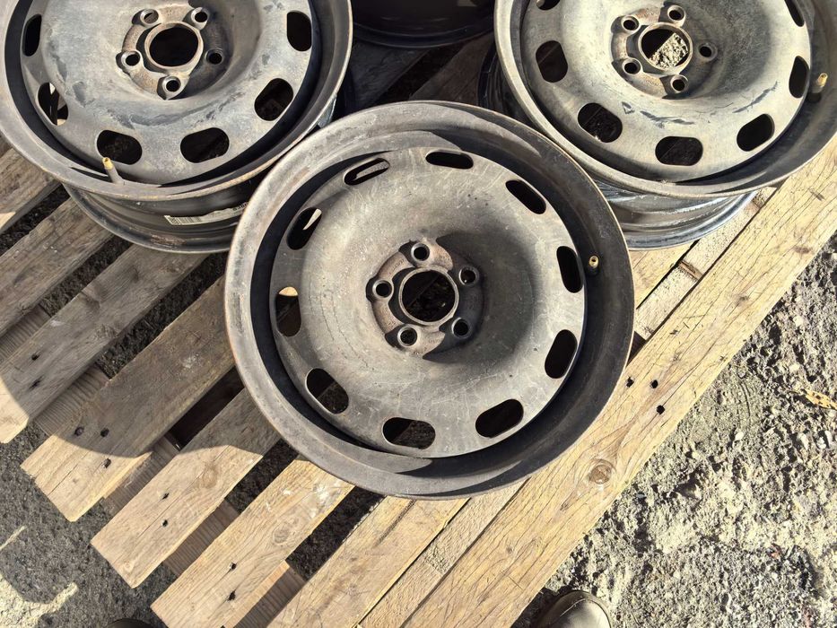 15 цола 5 х 100 мм Фолксваген / Ауди / Шкода / Сеат - 6 Инча / ЕТ 38