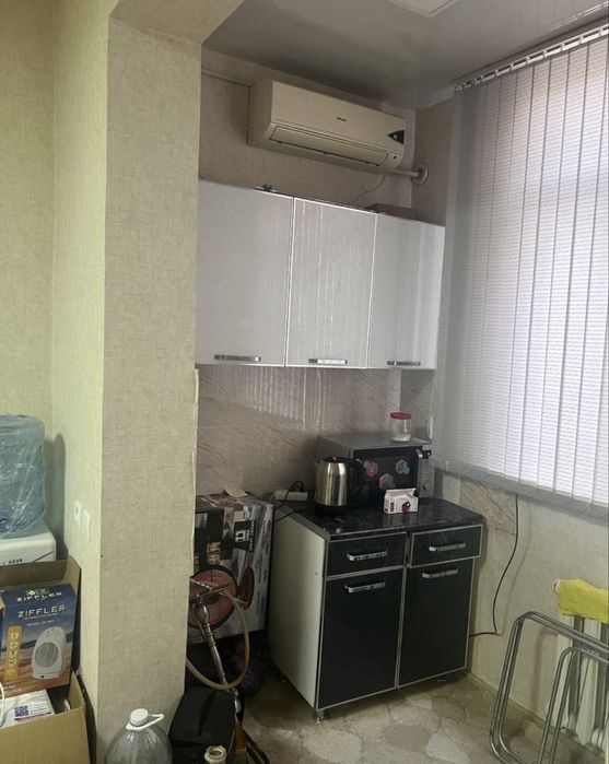 Чиланзар 6 квартал , 50% жилое , 50% под офис