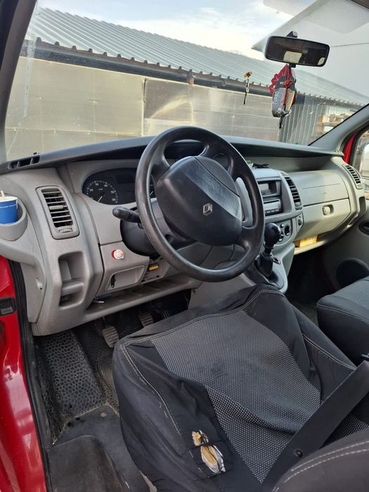 Renault Trafic 8+1