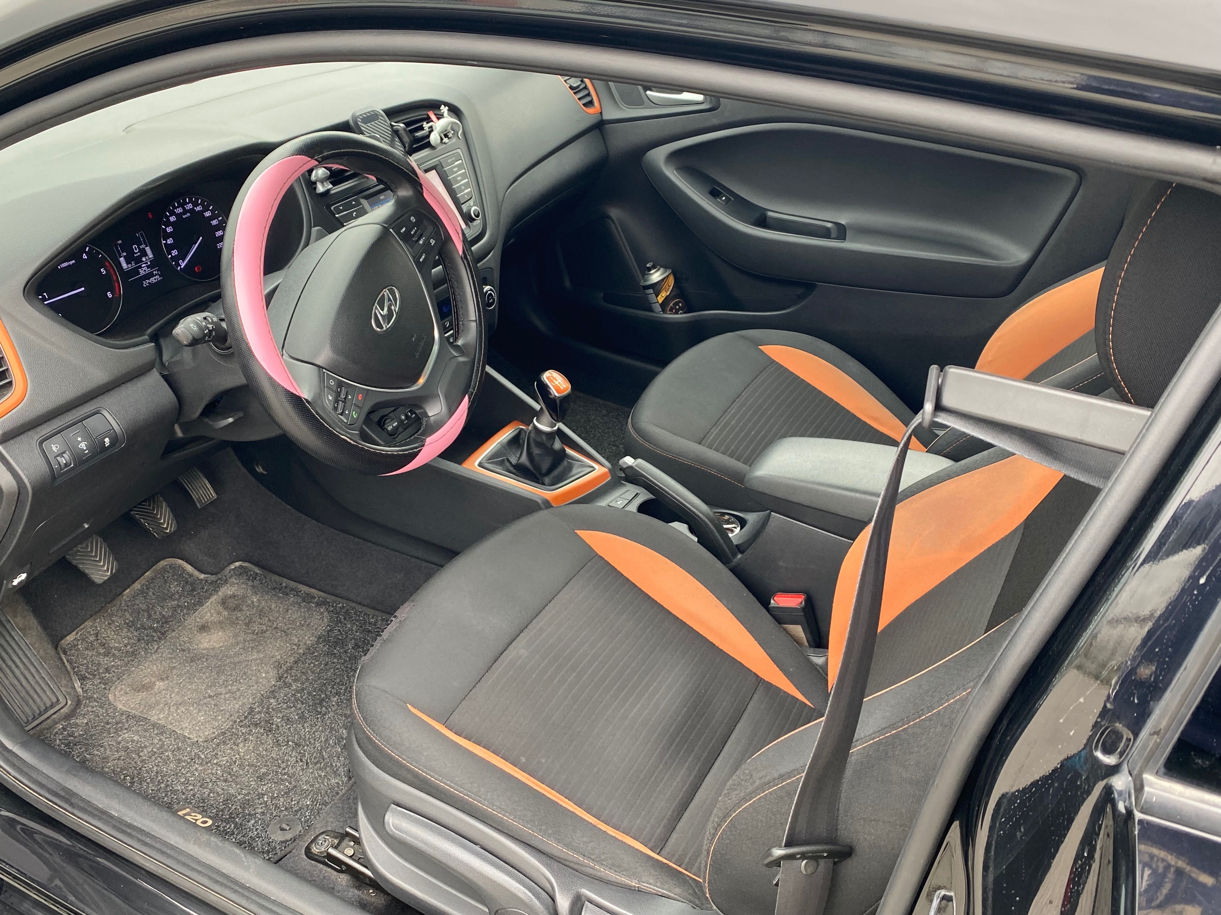 Vând Hyundai i 20