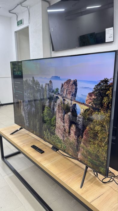 Телевизор Samsung UE55AU7100UXCE