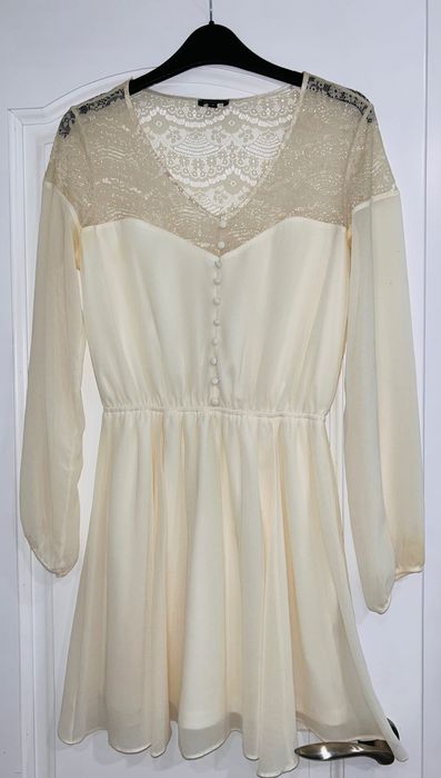Rochie ivory cu dantela
