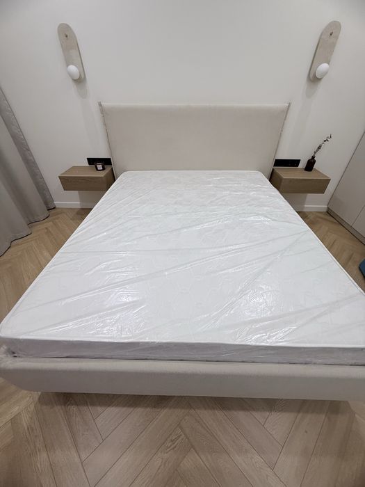 Продам кровать новую с матрацом