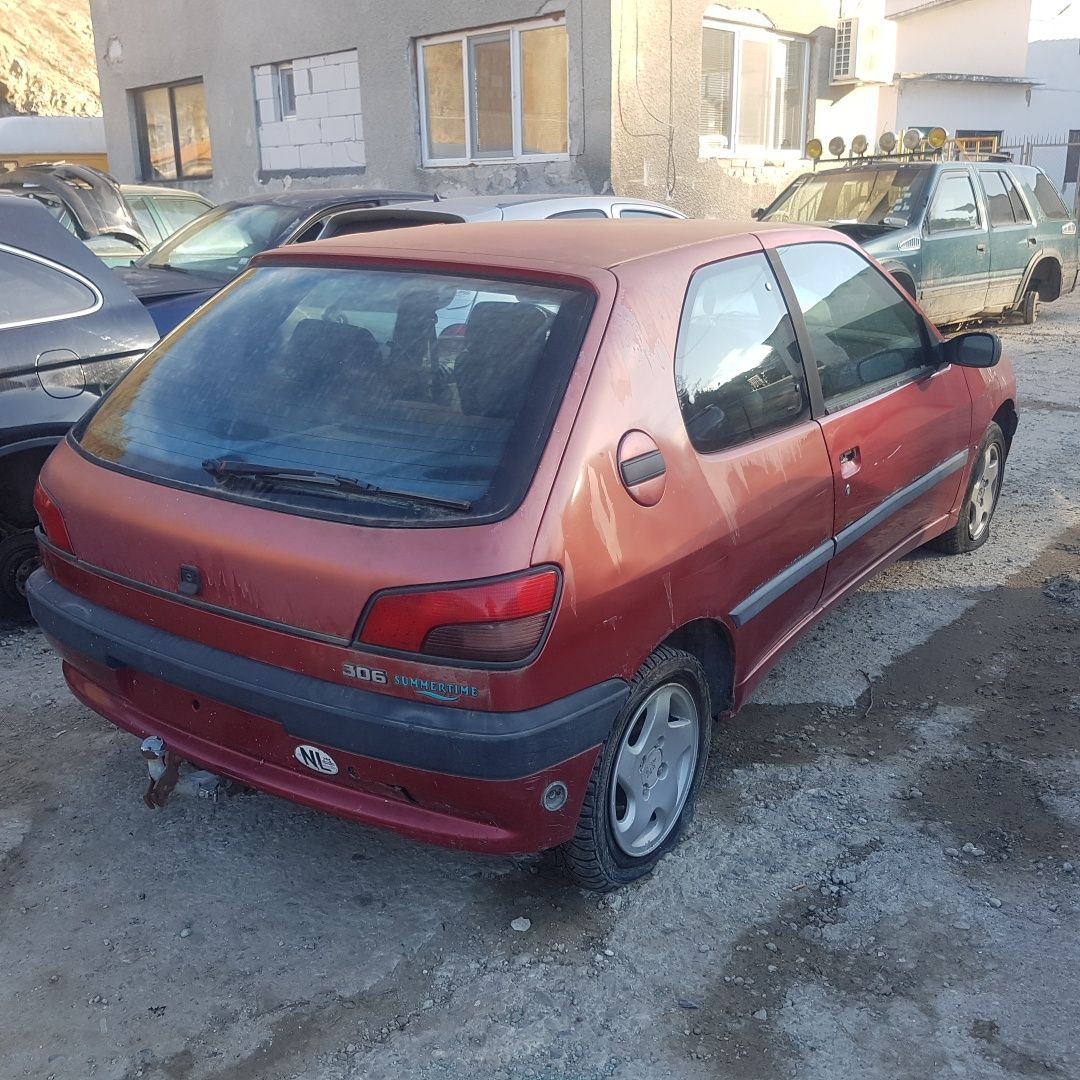 Пежо 306 1.4 бензин на части