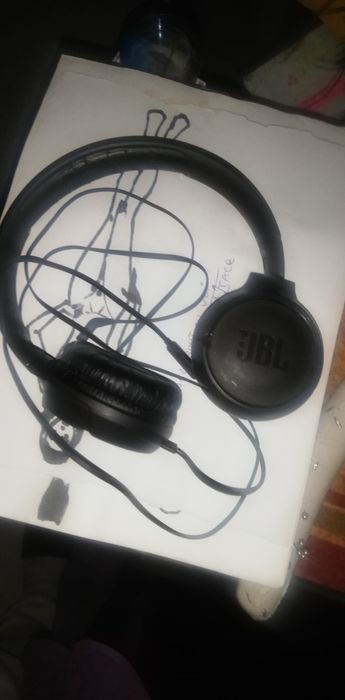 Căști audio Jbl tune 500.