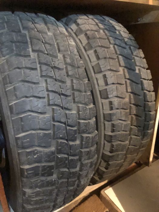Шины Пилигрим 235/75 R15 всесезонные Россия в отличном состоянии