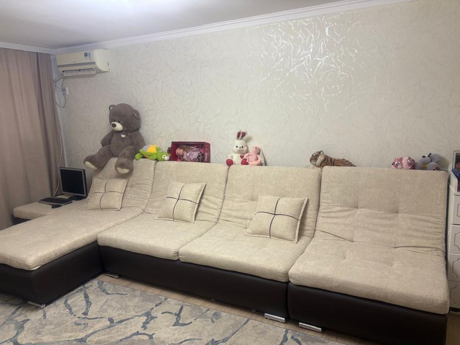 Продаю диван хорошего качества