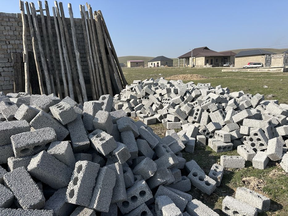 Шлакоблок строительный