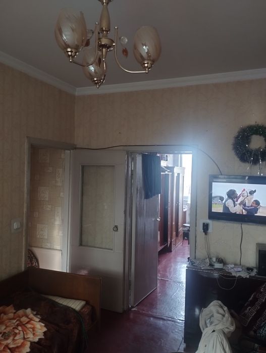 Продам квартиру 2/4/4 на Чиланзаре 7