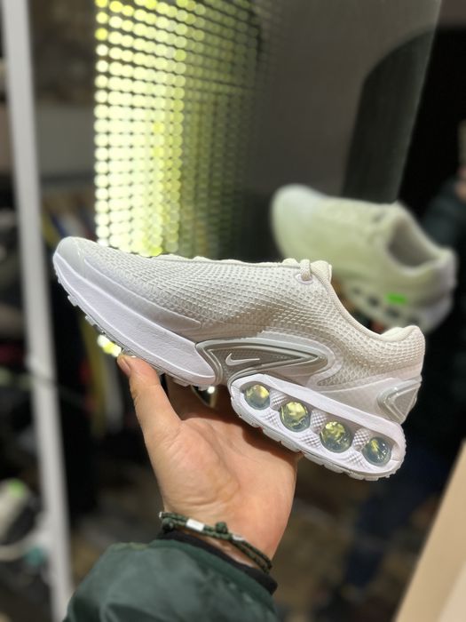 Nike DN/Prinde Oferta 4+1 Doar in magazinul fizic !