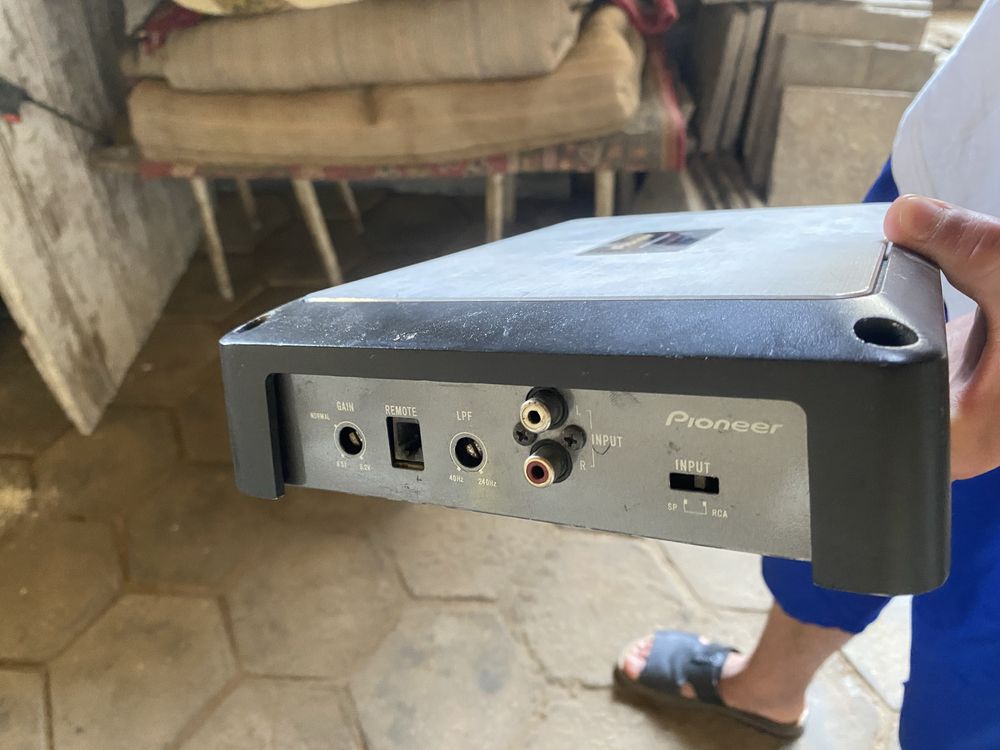Pioneer magitafon va uslitel