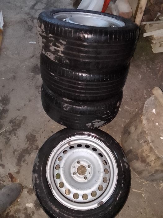 Продам 4 колеса 4х98 r15 лето