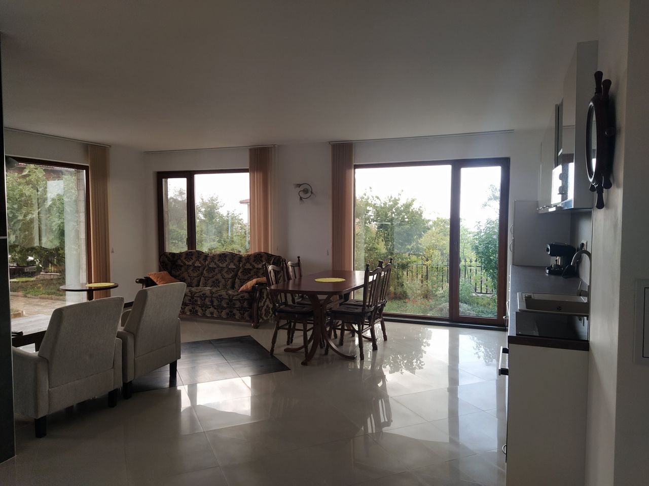 Продава се Къща в Созопол - 429 кв.м за 1000 €/кв.м - Снимка #12