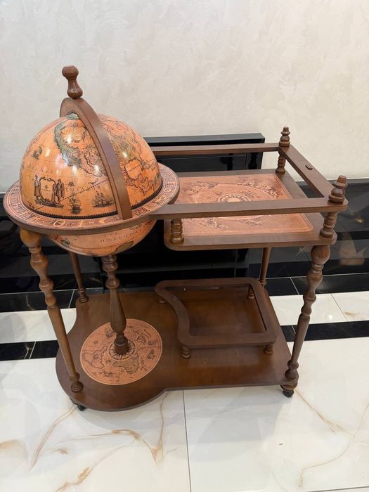 Глобус-бар напольный со столом подарки для мужчин