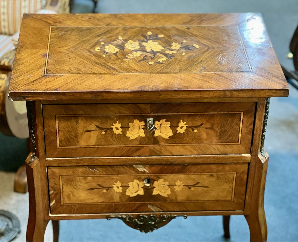 Comodă veche Louis XV *** vintage / antic / vechi / retro ***