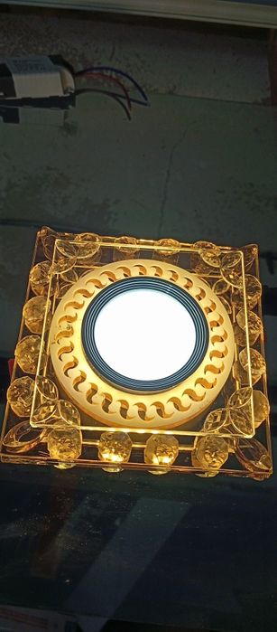 Kutustal lustira qandil lapishka
