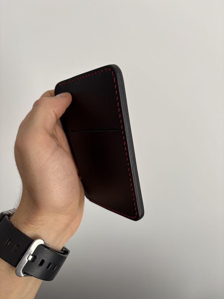 Portofel minimalist din piele naturala pentru barbati facut manual
